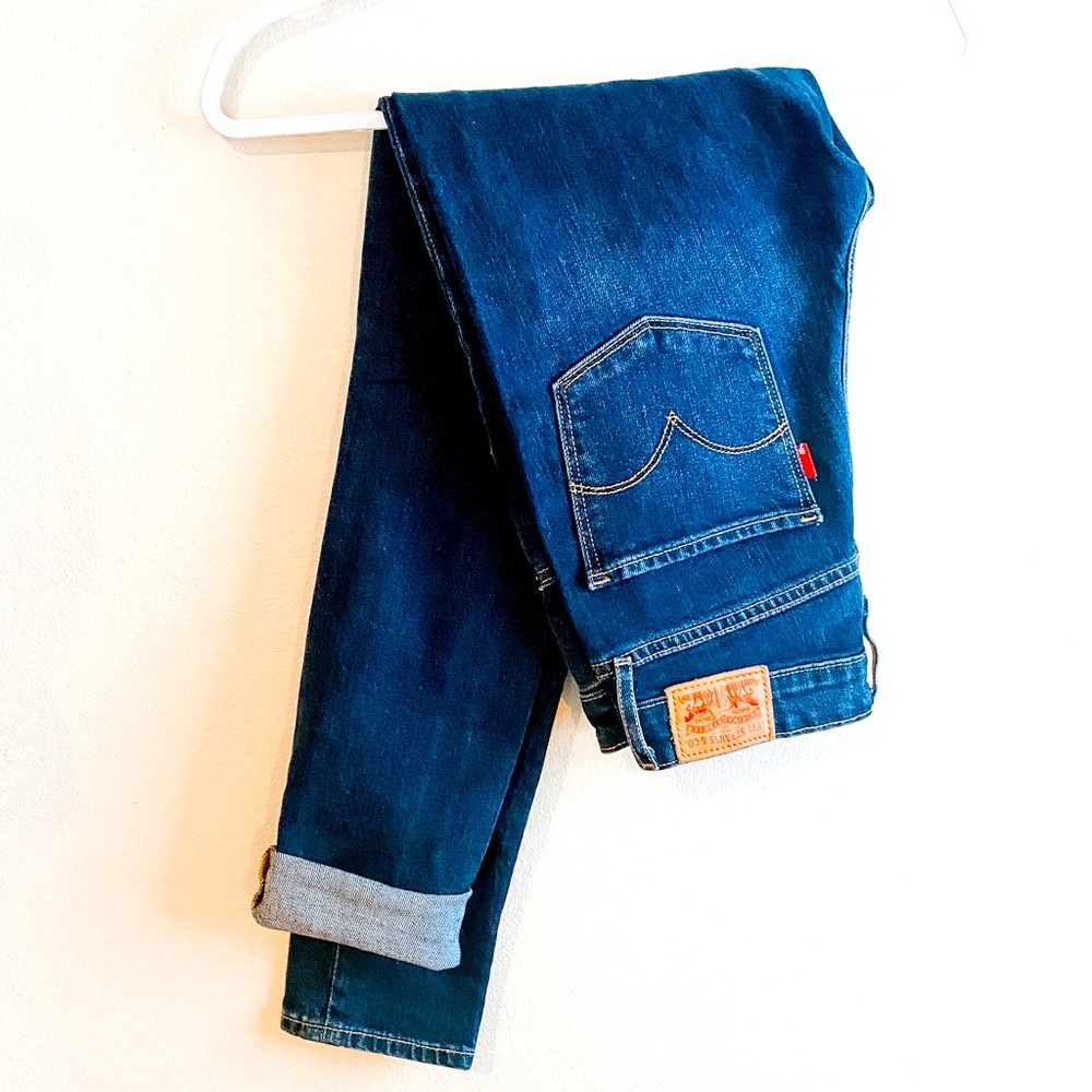 Levi’s Ripped Skinny Jeans